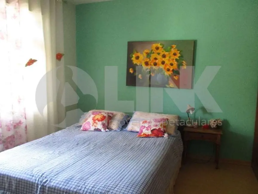 Casa com 2 quartos à venda, 200m2 em Cristo Redentor, Porto Alegre - RS - imagem 5 Foto 5 de Casa com 2 quartos à venda, 200m2 em Cristo Redentor, Porto Alegre - RS