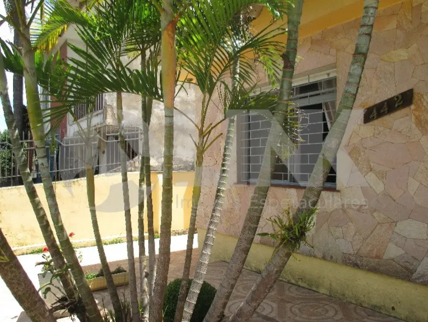 Casa com 2 quartos à venda, 200m2 em Cristo Redentor, Porto Alegre - RS - imagem 4 Foto 4 de Casa com 2 quartos à venda, 200m2 em Cristo Redentor, Porto Alegre - RS