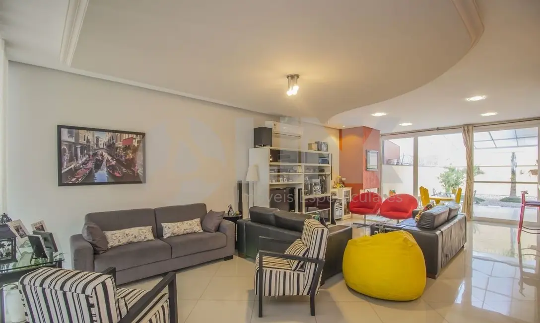 Foto 1 de Casa de Condomínio com 3 quartos à venda, 223m2 em Porto Alegre - RS