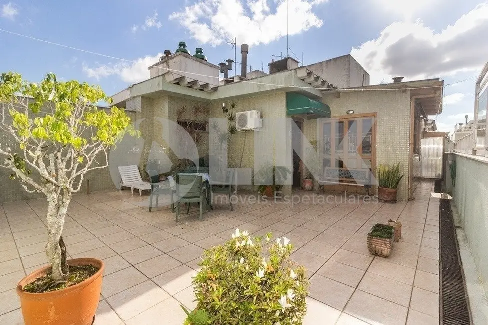 Foto 2 de Apartamento com 3 quartos à venda, 223m2 em Auxiliadora, Porto Alegre - RS