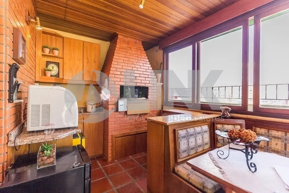 Foto 3 de Apartamento com 3 quartos à venda, 223m2 em Auxiliadora, Porto Alegre - RS