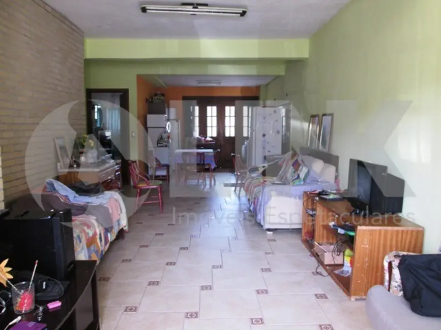 Casa com 4 quartos à venda, 175m2 em Jardim Itu, Porto Alegre - RS - imagem 1 Foto 1 de Casa com 4 quartos à venda, 175m2 em Jardim Itu, Porto Alegre - RS