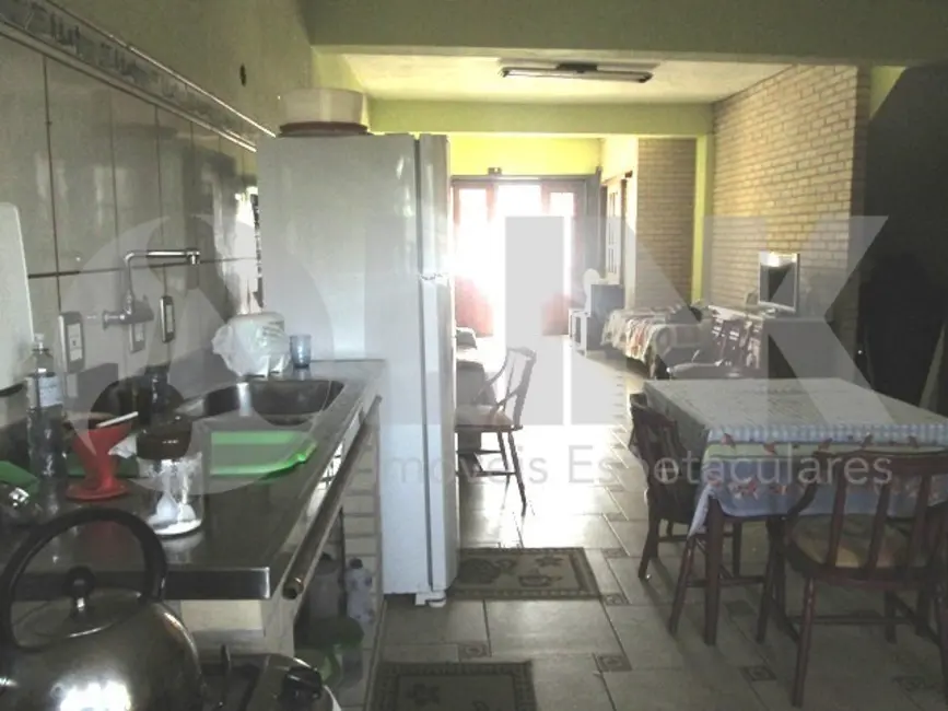 Casa com 4 quartos à venda, 175m2 em Jardim Itu, Porto Alegre - RS - imagem 3 Foto 3 de Casa com 4 quartos à venda, 175m2 em Jardim Itu, Porto Alegre - RS