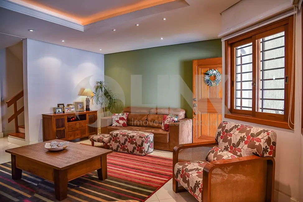 Casa com 3 quartos à venda, 248m2 em Porto Alegre - RS - imagem 7 Foto 7 de Casa com 3 quartos à venda, 248m2 em Porto Alegre - RS