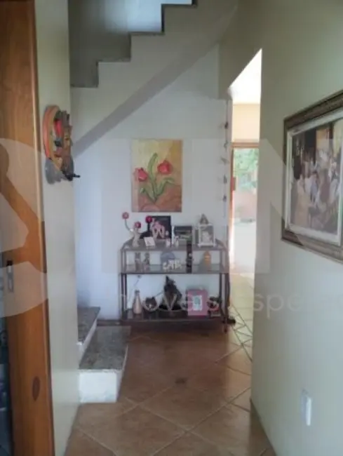 Casa com 3 quartos à venda, 260m2 em Porto Alegre - RS - imagem 9 Foto 9 de Casa com 3 quartos à venda, 260m2 em Porto Alegre - RS