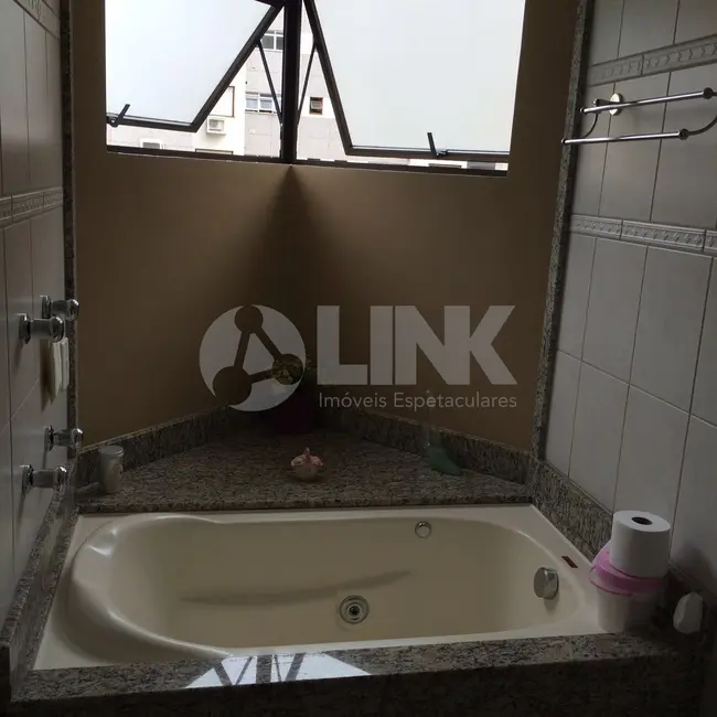 Apartamento com 3 quartos à venda, 116m2 em Boa Vista, Porto Alegre - RS - imagem 9 Foto 9 de Apartamento com 3 quartos à venda, 116m2 em Boa Vista, Porto Alegre - RS