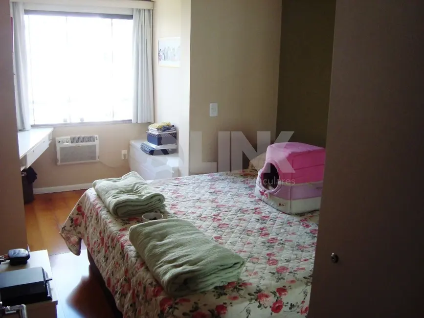 Apartamento com 3 quartos à venda, 116m2 em Boa Vista, Porto Alegre - RS - imagem 8 Foto 8 de Apartamento com 3 quartos à venda, 116m2 em Boa Vista, Porto Alegre - RS