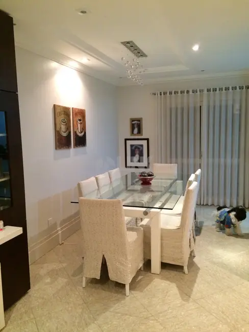 Casa com 4 quartos à venda, 398m2 em Porto Alegre - RS - imagem 7 Foto 7 de Casa com 4 quartos à venda, 398m2 em Porto Alegre - RS