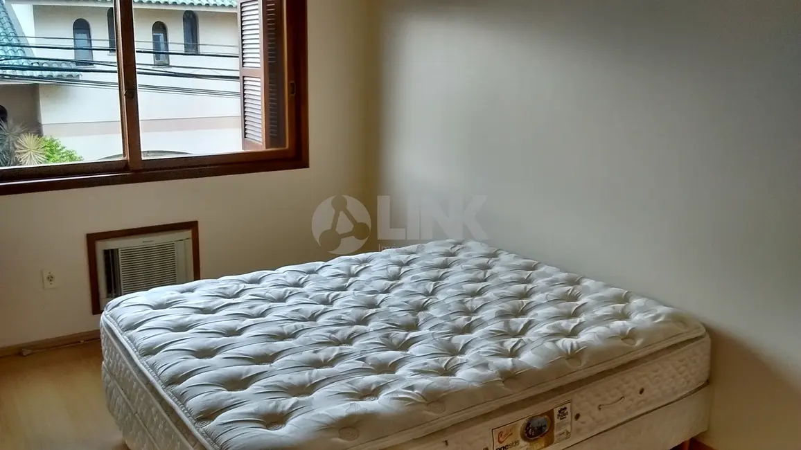 Foto 4 de Apartamento com 2 quartos à venda, 81m2 em Porto Alegre - RS