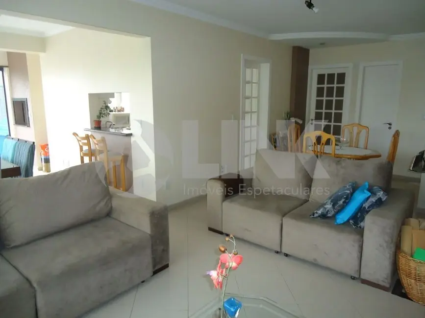 Foto 3 de Apartamento com 3 quartos à venda, 193m2 em Jardim Itu, Porto Alegre - RS