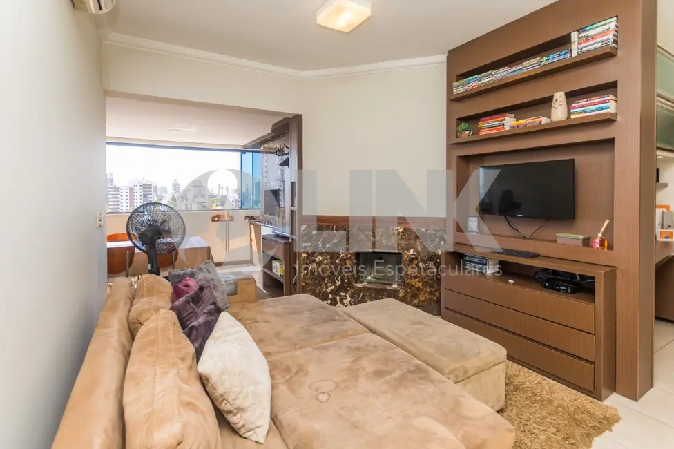 Apartamento com 2 quartos à venda, 95m2 em Menino Deus, Porto Alegre - RS - imagem 3 Foto 3 de Apartamento com 2 quartos à venda, 95m2 em Menino Deus, Porto Alegre - RS