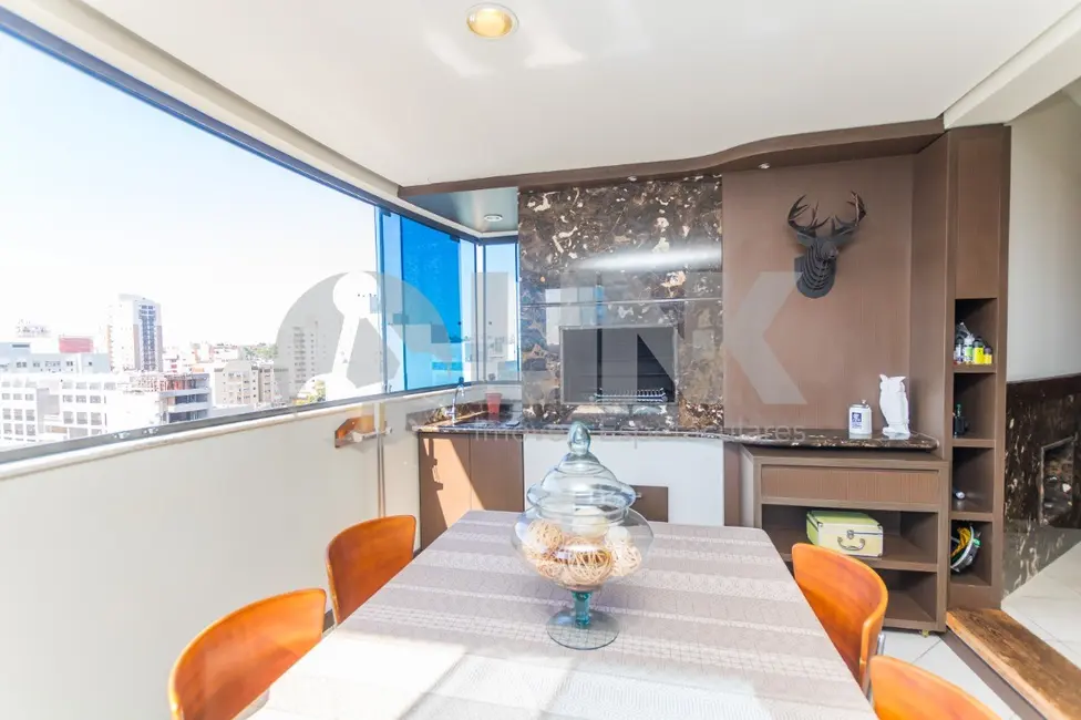 Apartamento com 2 quartos à venda, 95m2 em Menino Deus, Porto Alegre - RS - imagem 5 Foto 5 de Apartamento com 2 quartos à venda, 95m2 em Menino Deus, Porto Alegre - RS