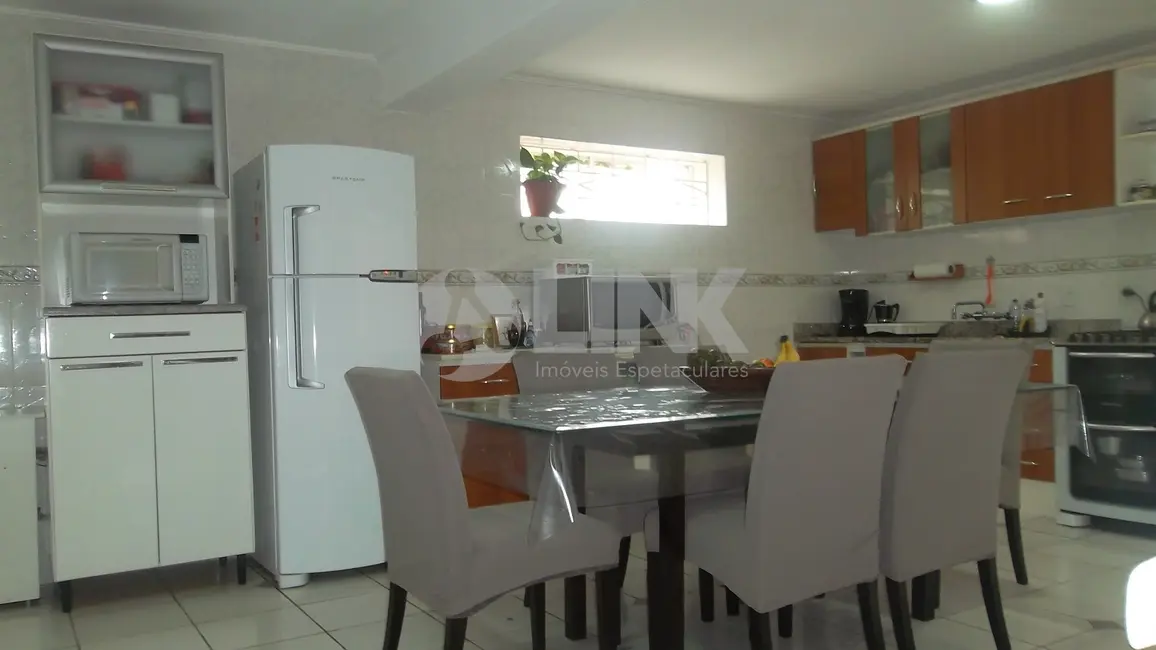 Casa com 4 quartos à venda, 311m2 em Parque Santa Fé, Porto Alegre - RS - imagem 7 Foto 7 de Casa com 4 quartos à venda, 311m2 em Parque Santa Fé, Porto Alegre - RS