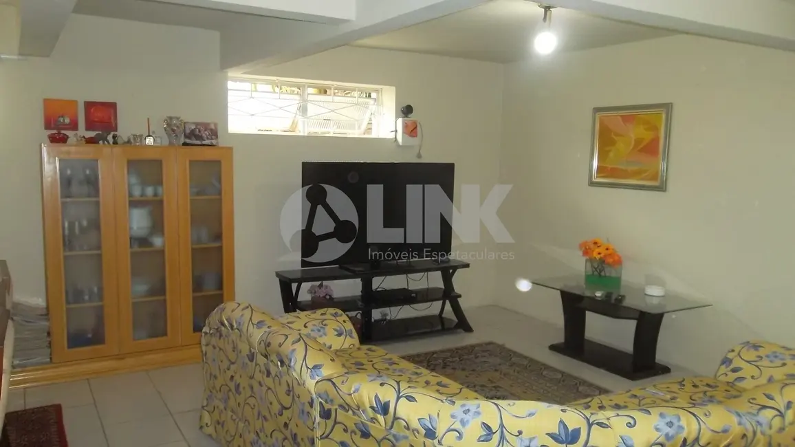 Casa com 4 quartos à venda, 311m2 em Parque Santa Fé, Porto Alegre - RS - imagem 3 Foto 3 de Casa com 4 quartos à venda, 311m2 em Parque Santa Fé, Porto Alegre - RS