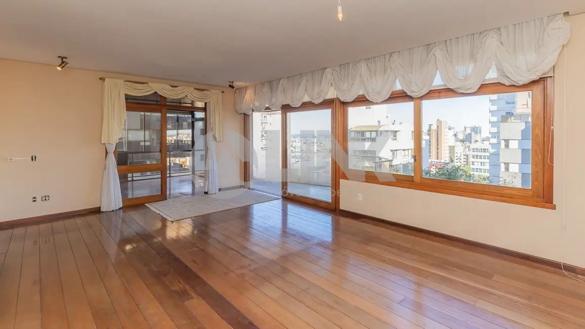 Apartamento com 3 quartos à venda, 227m2 em Petrópolis, Porto Alegre - RS - imagem 3 Foto 3 de Apartamento com 3 quartos à venda, 227m2 em Petrópolis, Porto Alegre - RS