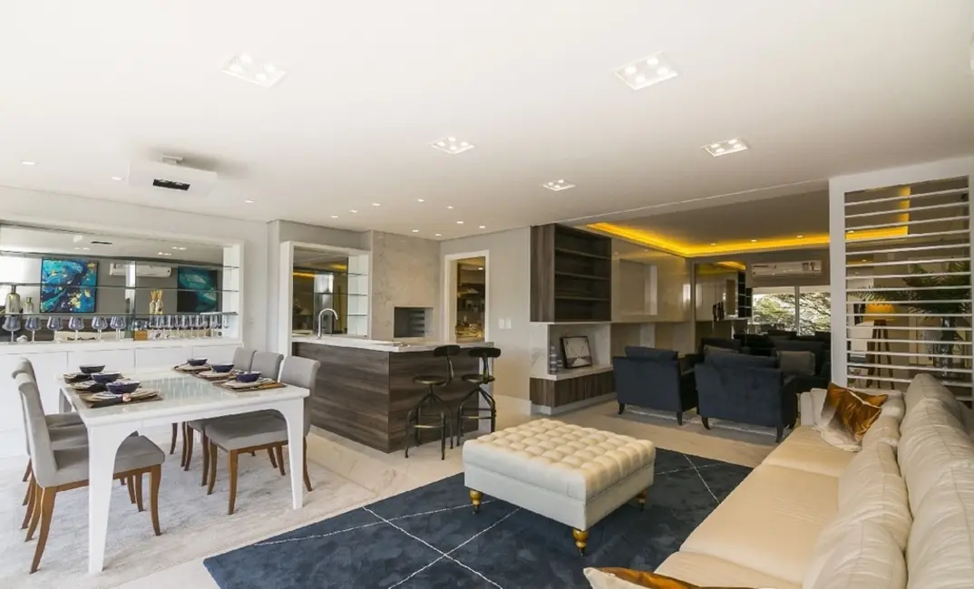 Foto 4 de Apartamento com 3 quartos à venda, 312m2 em Vila Assunção, Porto Alegre - RS