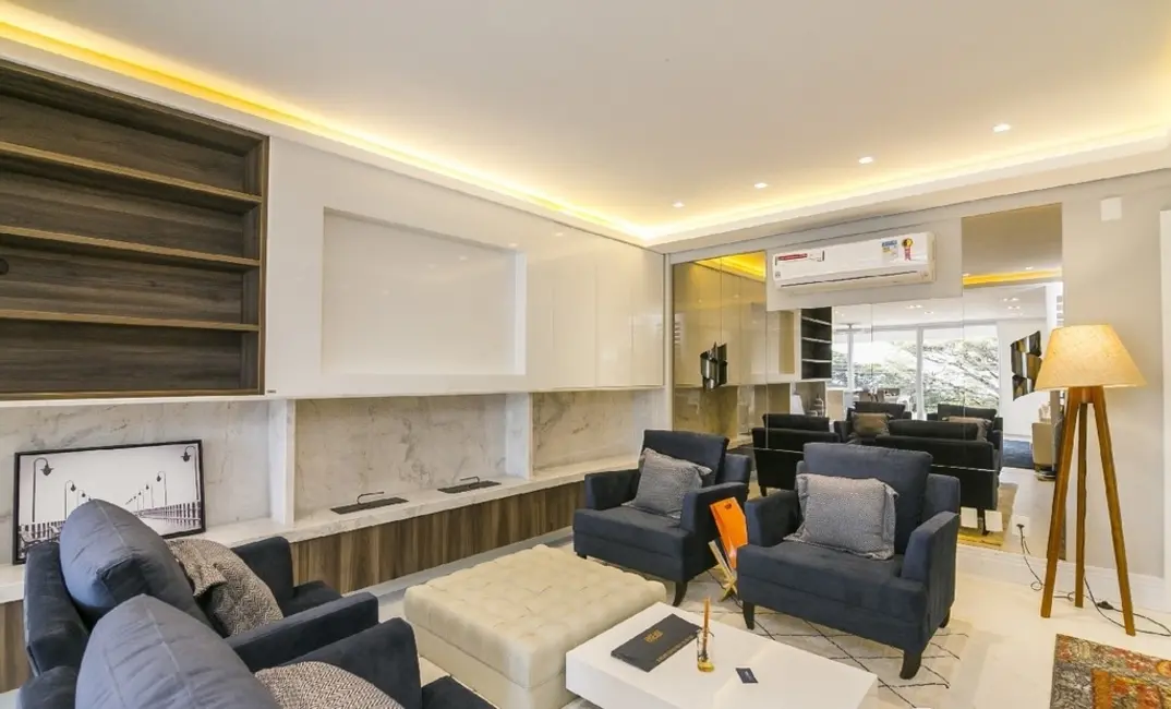 Foto 7 de Apartamento com 3 quartos à venda, 187m2 em Vila Assunção, Porto Alegre - RS