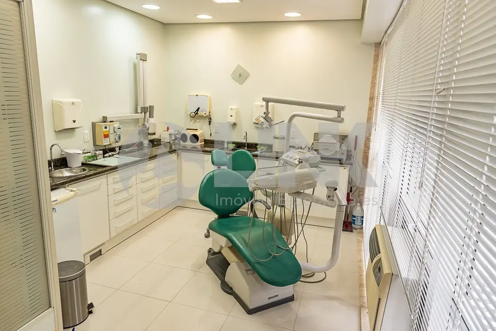 Foto 1 de Sala Comercial à venda, 29m2 em Moinhos de Vento, Porto Alegre - RS