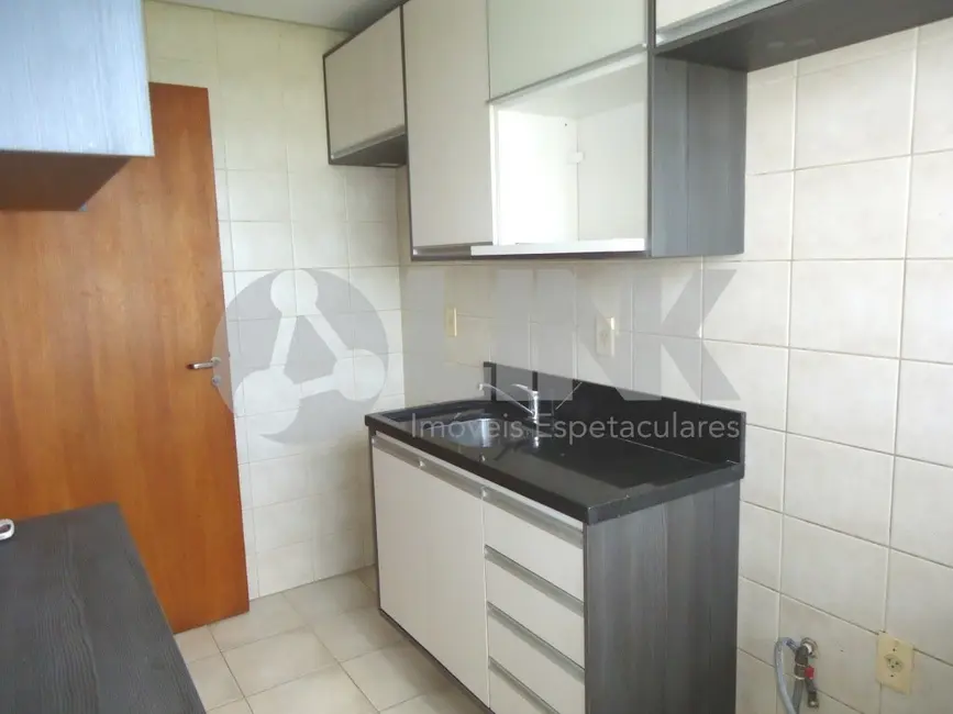 Apartamento com 2 quartos à venda, 60m2 em Protásio Alves, Porto Alegre - RS - imagem 4 Foto 4 de Apartamento com 2 quartos à venda, 60m2 em Protásio Alves, Porto Alegre - RS