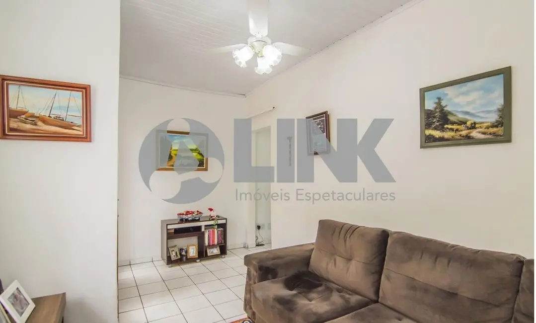 Foto 2 de Casa com 3 quartos à venda, 90m2 em Santa Maria Goretti, Porto Alegre - RS