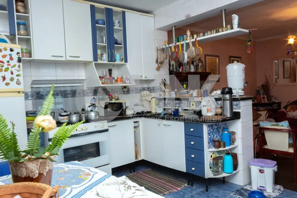 Casa com 5 quartos à venda, 251m2 em Santa Maria Goretti, Porto Alegre - RS - imagem 5 Foto 5 de Casa com 5 quartos à venda, 251m2 em Santa Maria Goretti, Porto Alegre - RS