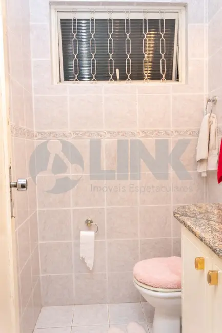 Casa com 5 quartos à venda, 251m2 em Santa Maria Goretti, Porto Alegre - RS - imagem 4 Foto 4 de Casa com 5 quartos à venda, 251m2 em Santa Maria Goretti, Porto Alegre - RS