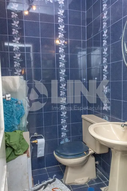 Casa com 5 quartos à venda, 251m2 em Santa Maria Goretti, Porto Alegre - RS - imagem 9 Foto 9 de Casa com 5 quartos à venda, 251m2 em Santa Maria Goretti, Porto Alegre - RS