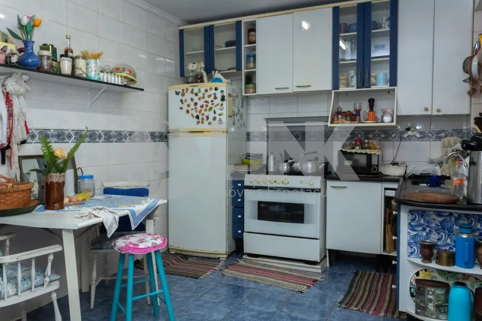 Casa com 5 quartos à venda, 251m2 em Santa Maria Goretti, Porto Alegre - RS - imagem 6 Foto 6 de Casa com 5 quartos à venda, 251m2 em Santa Maria Goretti, Porto Alegre - RS