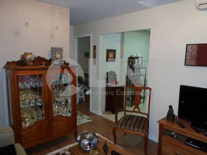 Foto 2 de Apartamento com 2 quartos à venda, 54m2 em Mont Serrat, Porto Alegre - RS