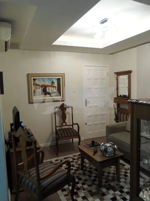 Apartamento com 2 quartos à venda, 54m2 em Mont Serrat, Porto Alegre - RS - imagem 3 Foto 3 de Apartamento com 2 quartos à venda, 54m2 em Mont Serrat, Porto Alegre - RS