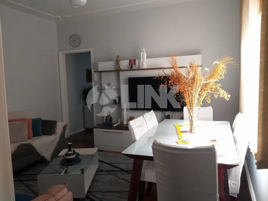 Foto 2 de Apartamento com 2 quartos à venda, 60m2 em São João, Porto Alegre - RS