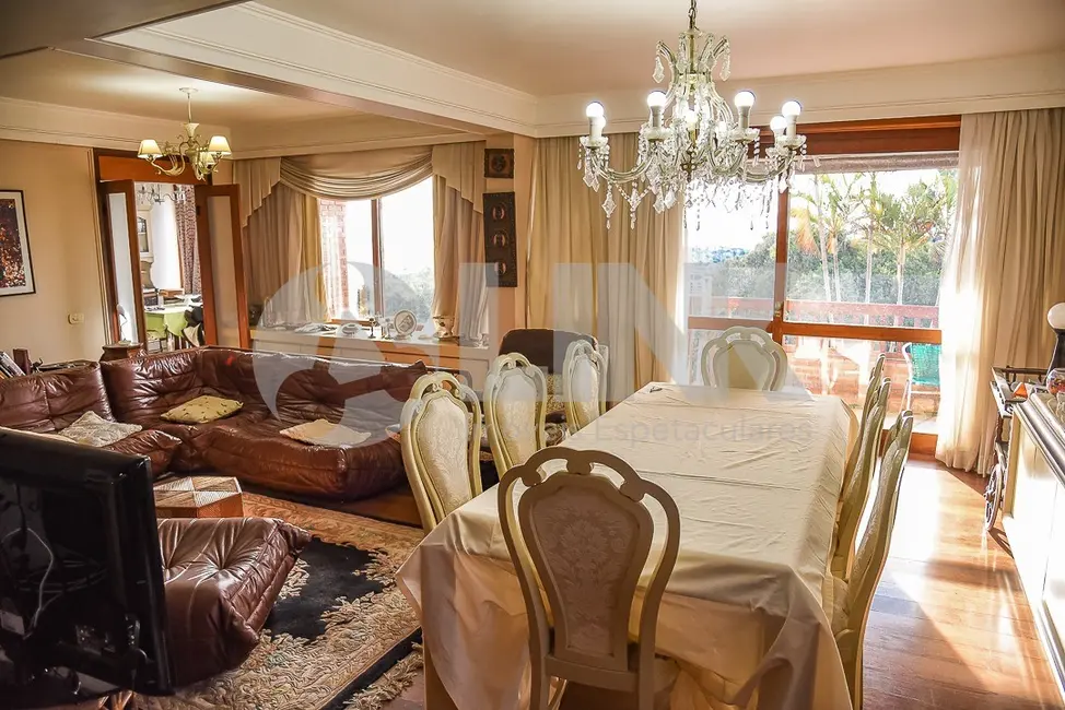 Foto 2 de Casa com 5 quartos à venda, 860m2 em Sétimo Céu, Porto Alegre - RS