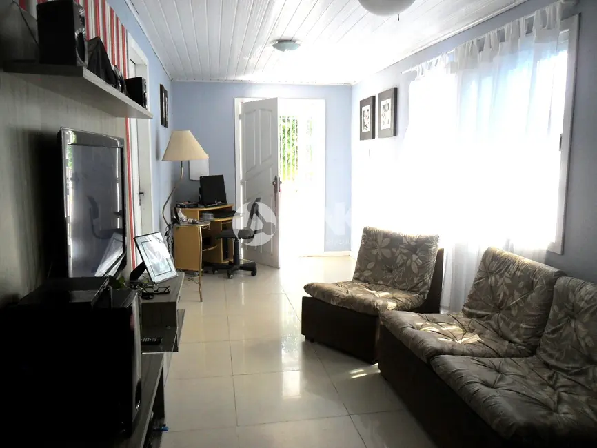 Foto 1 de Casa com 3 quartos à venda, 100m2 em Sarandi, Porto Alegre - RS