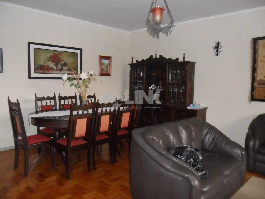 Foto 3 de Casa com 3 quartos à venda, 170m2 em Vila Ipiranga, Porto Alegre - RS