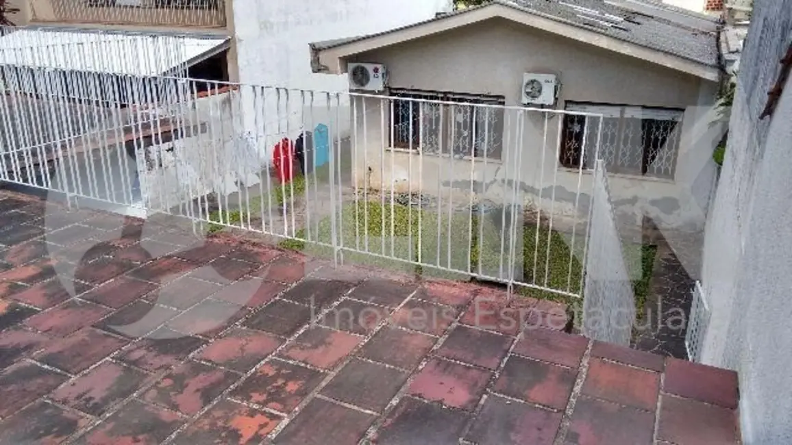 Casa com 4 quartos à venda, 170m2 em Vila Ipiranga, Porto Alegre - RS - imagem 8 Foto 8 de Casa com 4 quartos à venda, 170m2 em Vila Ipiranga, Porto Alegre - RS