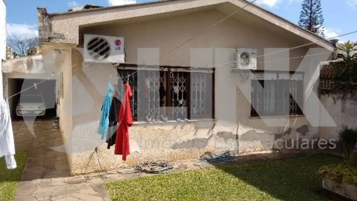 Casa com 4 quartos à venda, 170m2 em Vila Ipiranga, Porto Alegre - RS - imagem 3 Foto 3 de Casa com 4 quartos à venda, 170m2 em Vila Ipiranga, Porto Alegre - RS