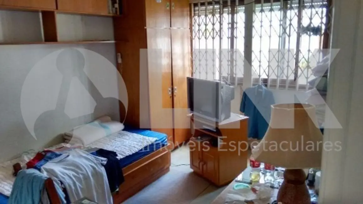 Foto 2 de Casa com 4 quartos à venda, 170m2 em Vila Ipiranga, Porto Alegre - RS
