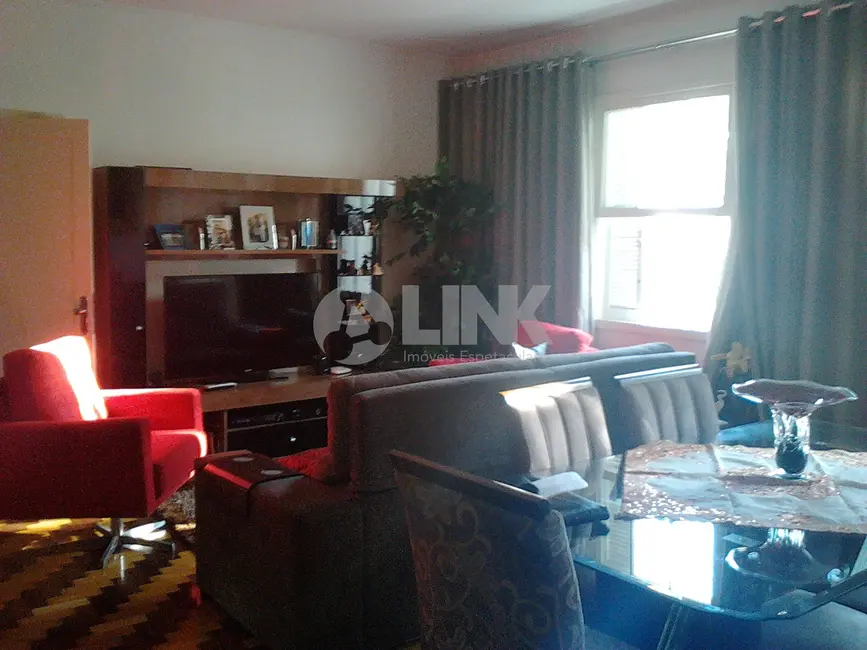 Apartamento com 3 quartos à venda, 105m2 em Vila Ipiranga, Porto Alegre - RS - imagem 3 Foto 3 de Apartamento com 3 quartos à venda, 105m2 em Vila Ipiranga, Porto Alegre - RS