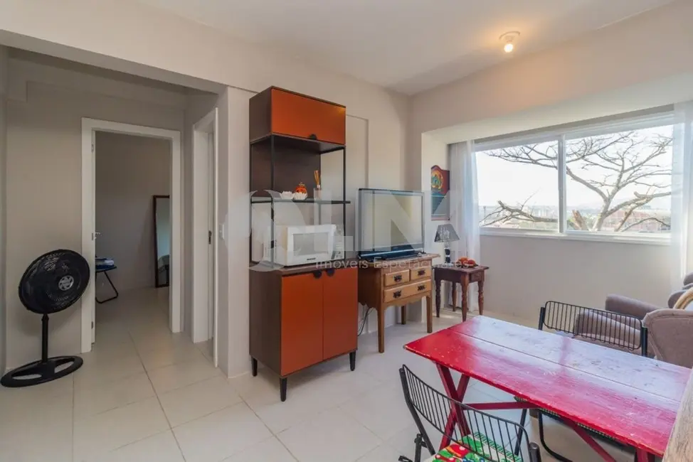 Foto 2 de Apartamento com 1 quarto à venda, 36m2 em Santo Antônio, Porto Alegre - RS