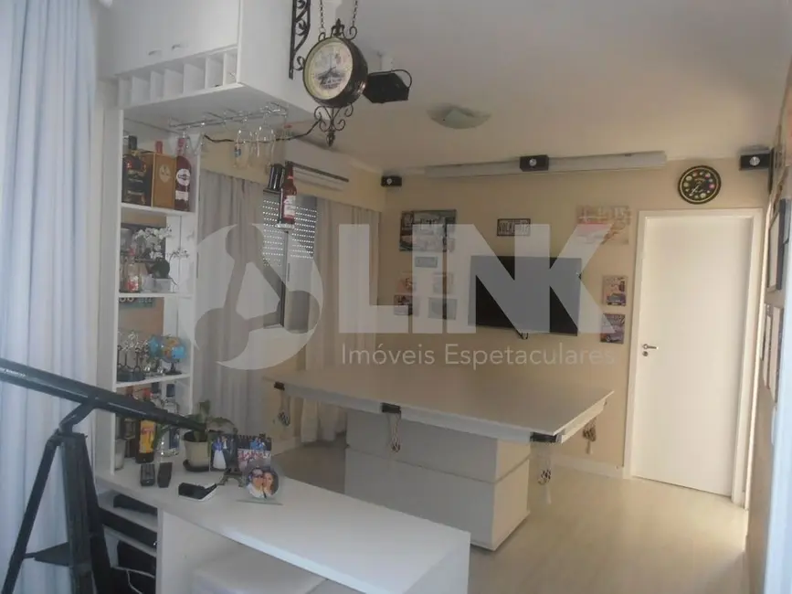 Foto 4 de Apartamento com 3 quartos à venda, 63m2 em São Sebastião, Porto Alegre - RS