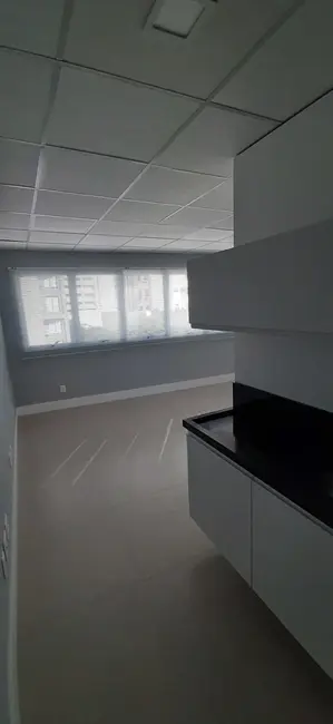 Sala Comercial à venda, 72m2 em Menino Deus, Porto Alegre - RS - imagem 5 Foto 5 de Sala Comercial à venda, 72m2 em Menino Deus, Porto Alegre - RS