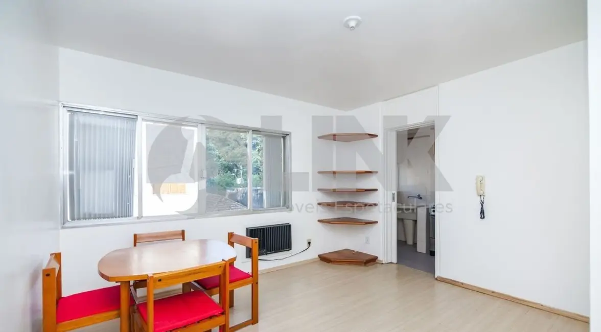 Apartamento com 1 quarto à venda, 36m2 em Higienópolis, Porto Alegre - RS - imagem 2 Foto 2 de Apartamento com 1 quarto à venda, 36m2 em Higienópolis, Porto Alegre - RS