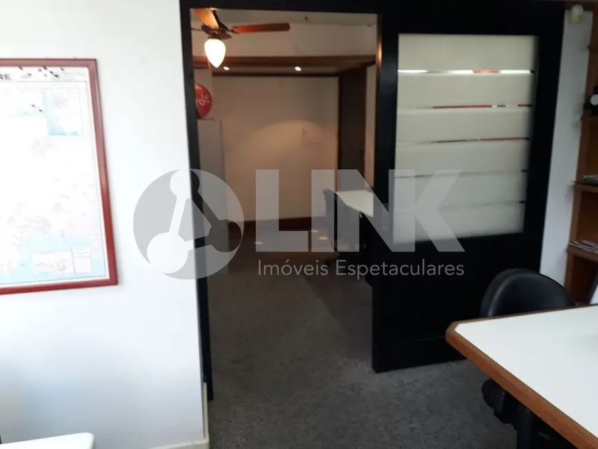 Sala Comercial à venda, 41m2 em Três Figueiras, Porto Alegre - RS - imagem 5 Foto 5 de Sala Comercial à venda, 41m2 em Três Figueiras, Porto Alegre - RS