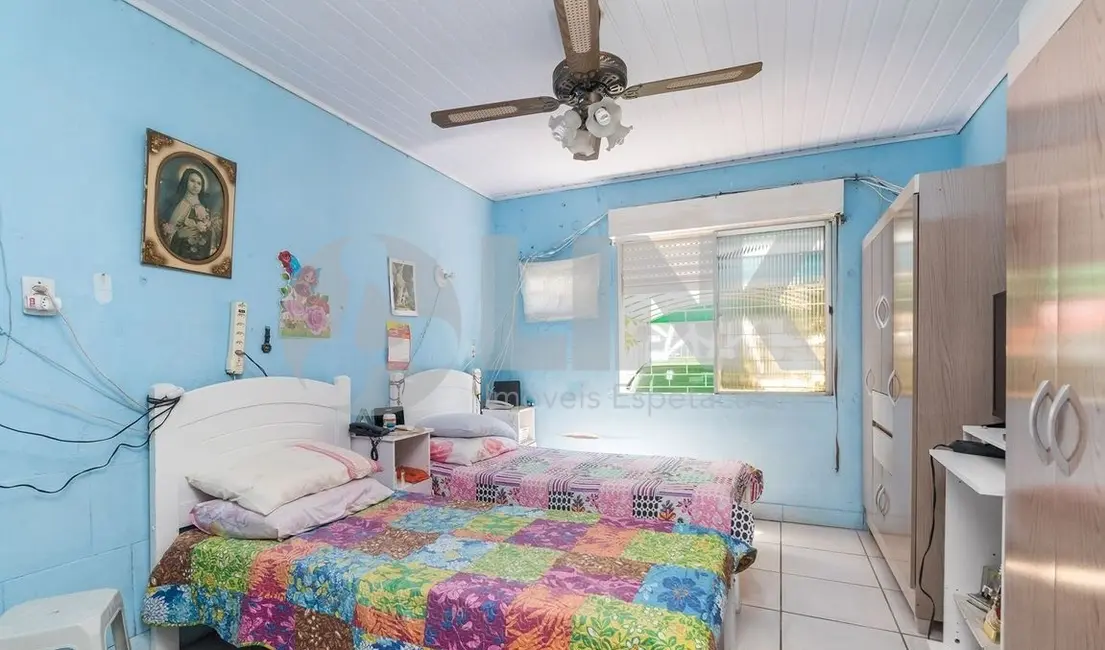 Foto 3 de Casa com 2 quartos à venda, 180m2 em Jardim Floresta, Porto Alegre - RS