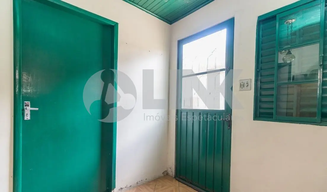 Foto 9 de Casa com 2 quartos à venda, 180m2 em Jardim Floresta, Porto Alegre - RS