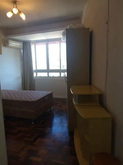 Apartamento com 1 quarto à venda, 30m2 em Centro Histórico, Porto Alegre - RS - imagem 8 Foto 8 de Apartamento com 1 quarto à venda, 30m2 em Centro Histórico, Porto Alegre - RS