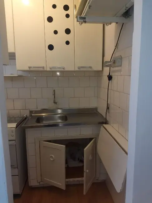 Apartamento com 1 quarto à venda, 30m2 em Centro Histórico, Porto Alegre - RS - imagem 3 Foto 3 de Apartamento com 1 quarto à venda, 30m2 em Centro Histórico, Porto Alegre - RS