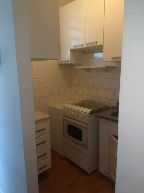 Apartamento com 1 quarto à venda, 30m2 em Centro Histórico, Porto Alegre - RS - imagem 4 Foto 4 de Apartamento com 1 quarto à venda, 30m2 em Centro Histórico, Porto Alegre - RS