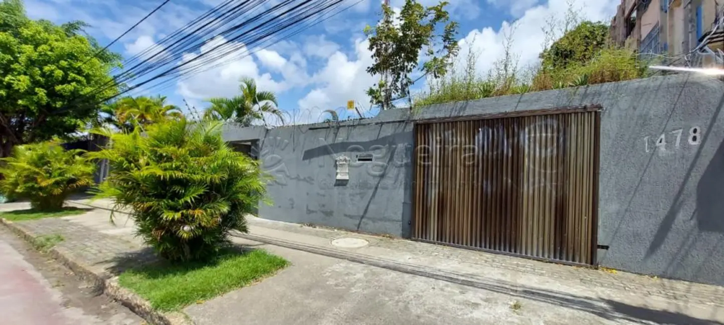 Foto 2 de Casa com 4 quartos para alugar, 395m2 em Recife - PE