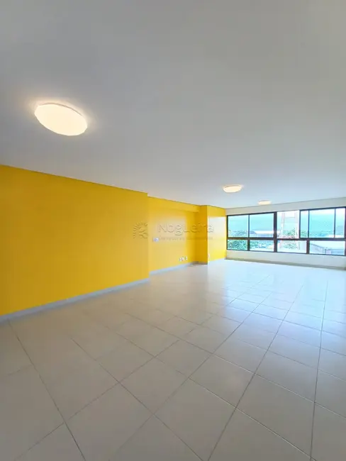 Foto 1 de Apartamento com 4 quartos para alugar, 173m2 em Recife - PE